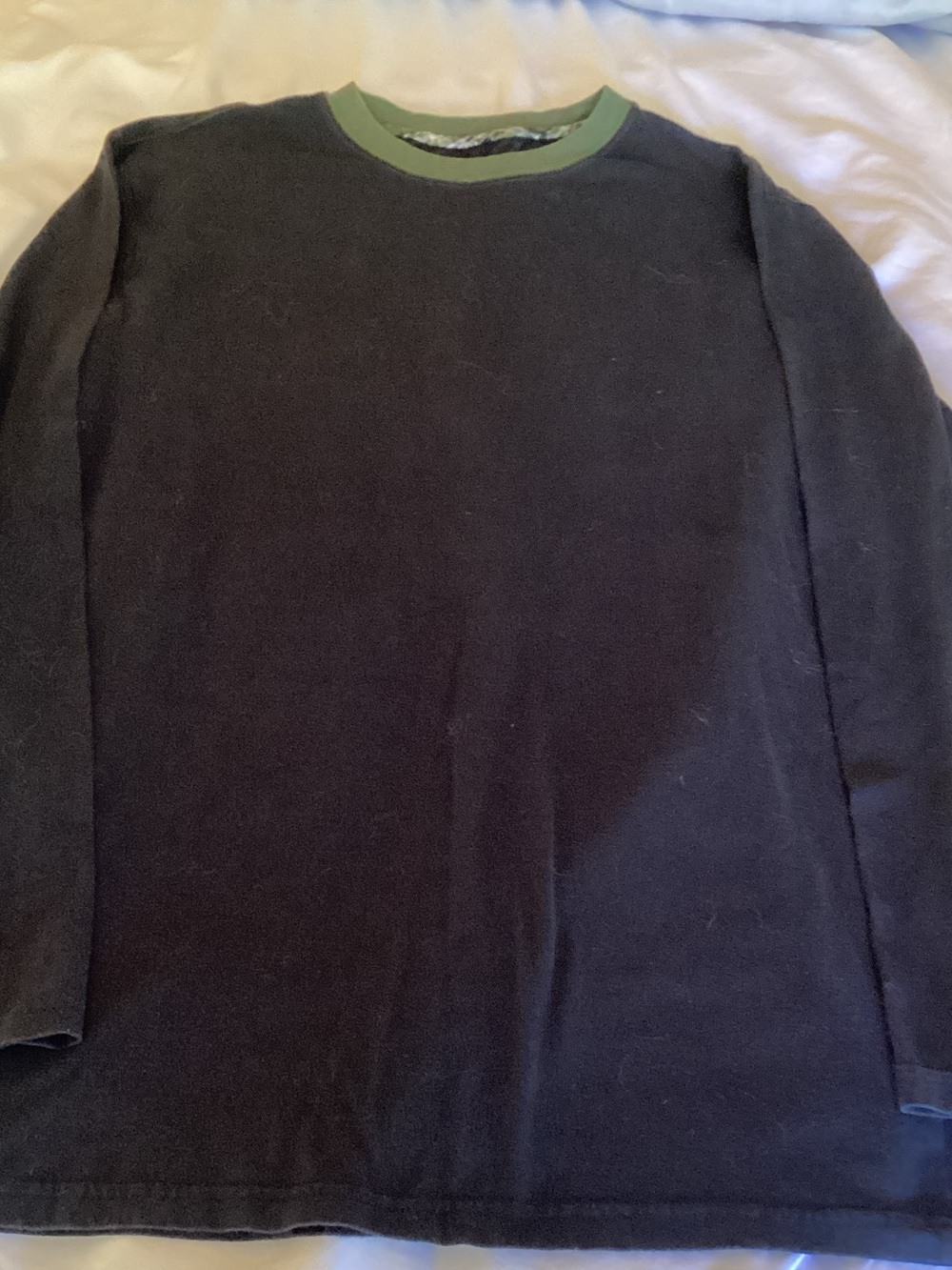 Black Long-Sleeve Crewneck with Green Collar